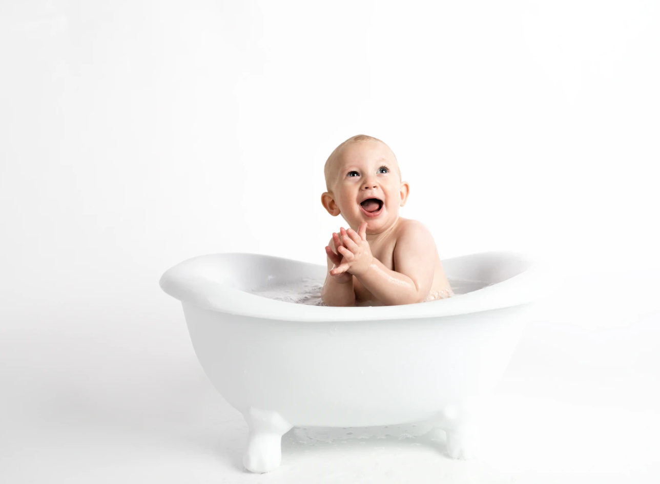 How to bathe your baby safely